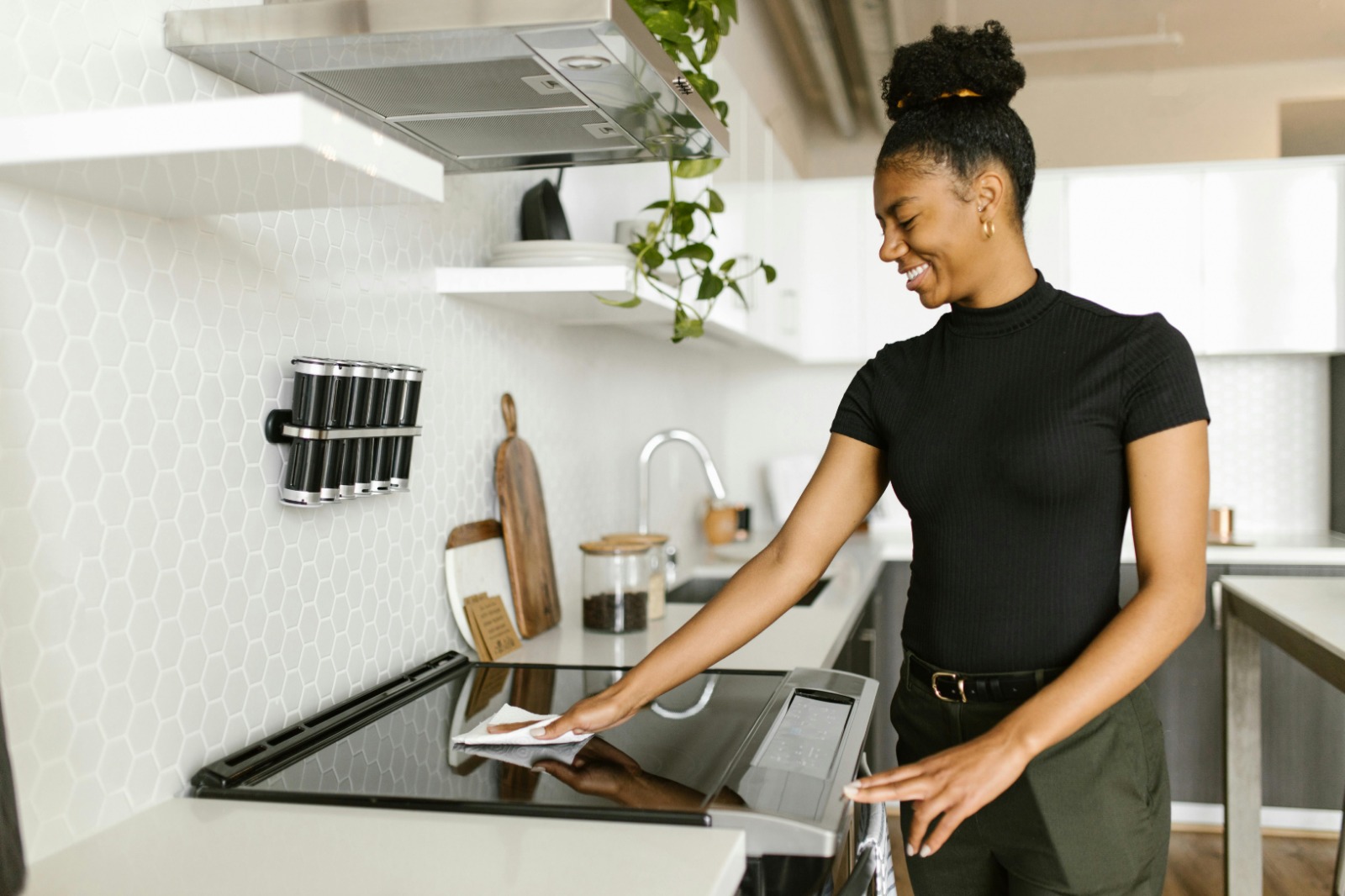 Kitchen Deep Cleaning Dubai to Maintain Hygiene Standards