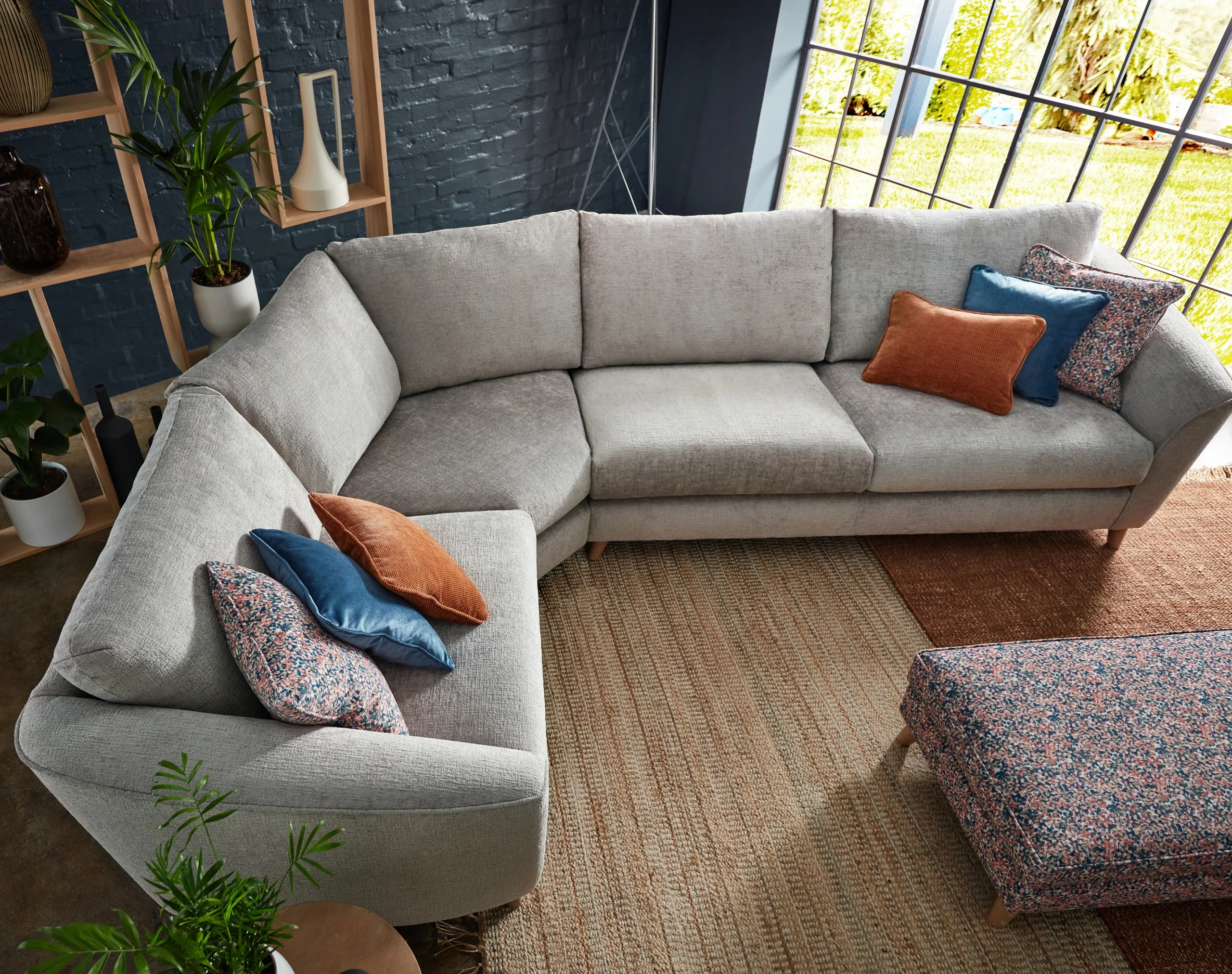 Corner Sofas from Msofas – Stylish L-Shapes for Modern Living