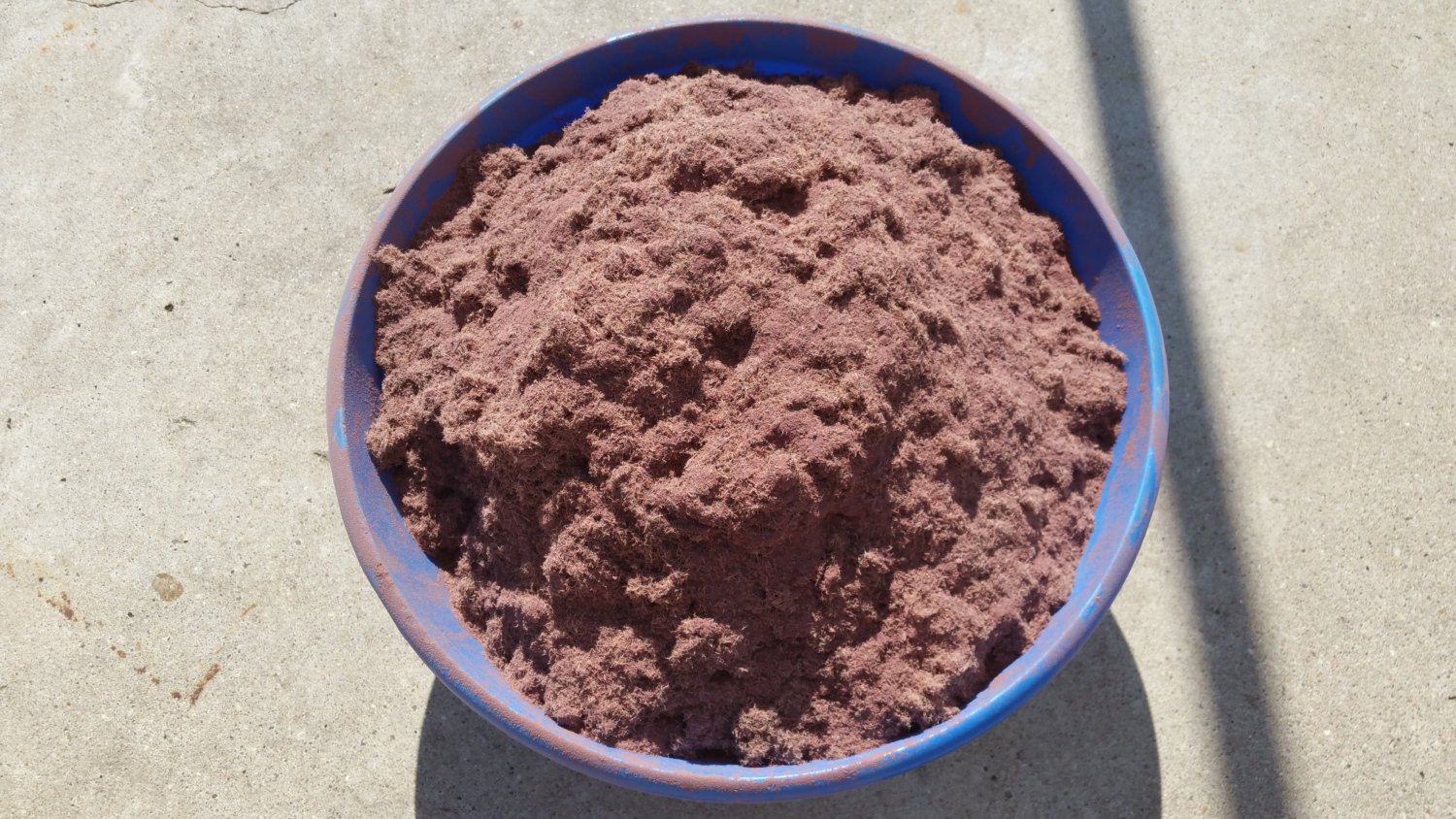 How to Use Alkanet Root Powder for Eco-Friendly Fabric Dye